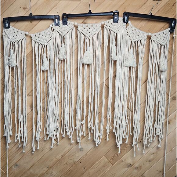 Handmade Macrame Boho Wall Hanging With Tassels 38" X 24" Off White Cotton Rope - Picture 2 of 5